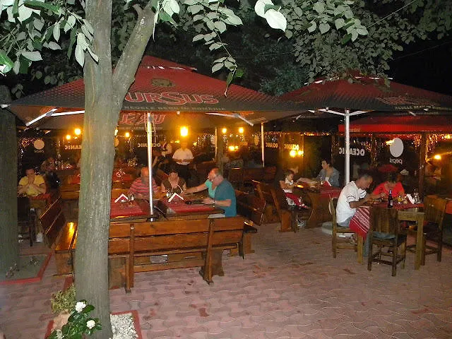 Πανσιόν Oceanic 3*