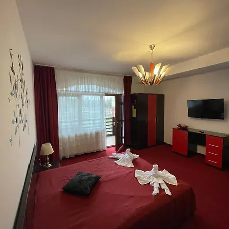 Oceanic Guest house 3*